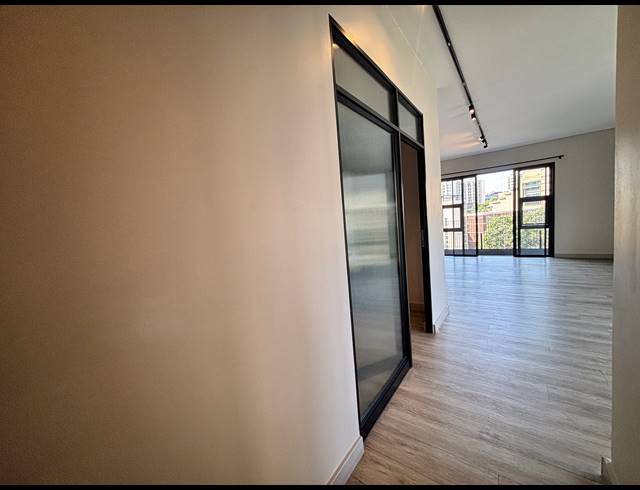 1 BEDROOM APARTMENT FOR SALE IN SANDOWN